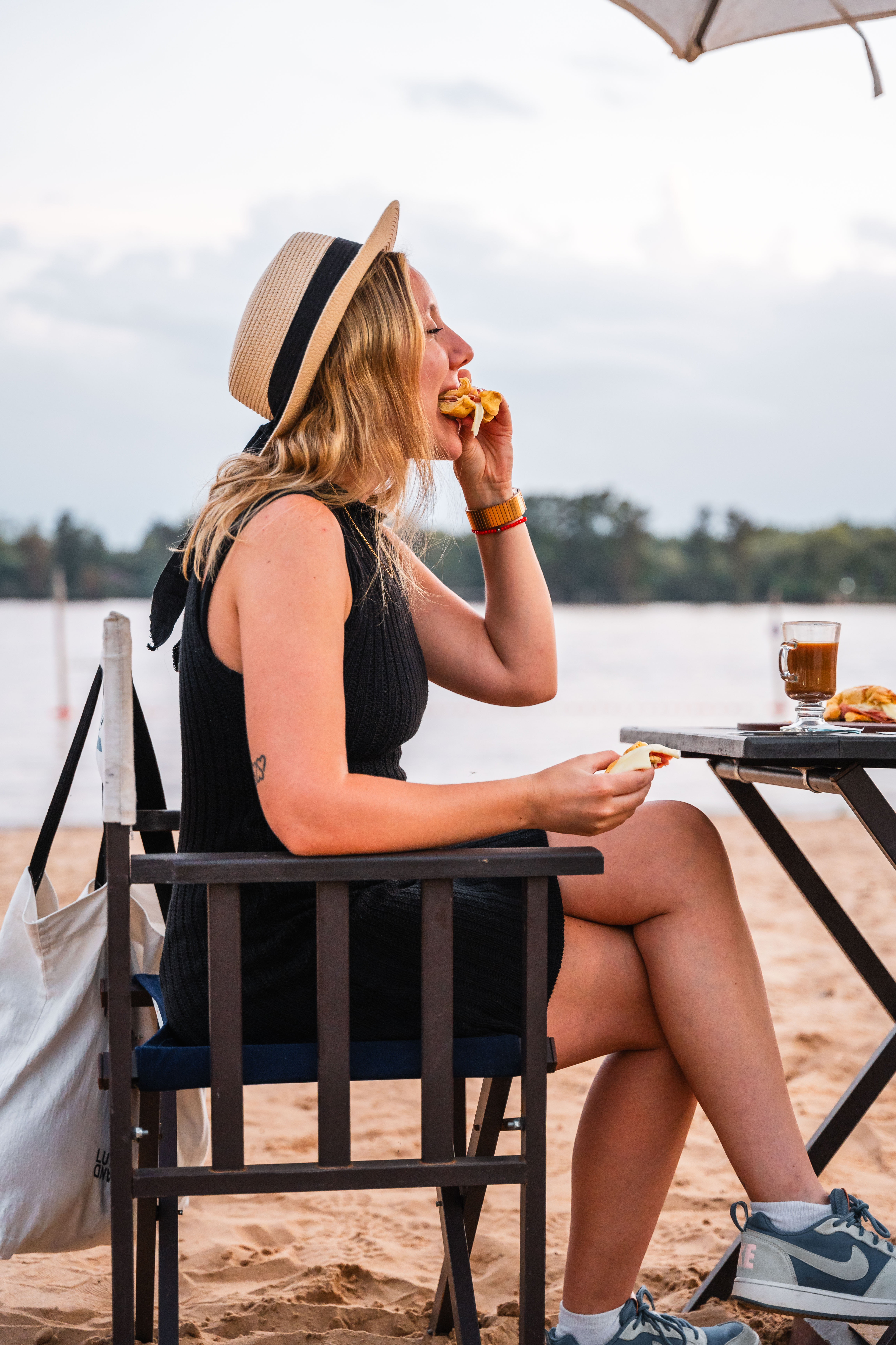 Gastronomía con vista al río en Albardón