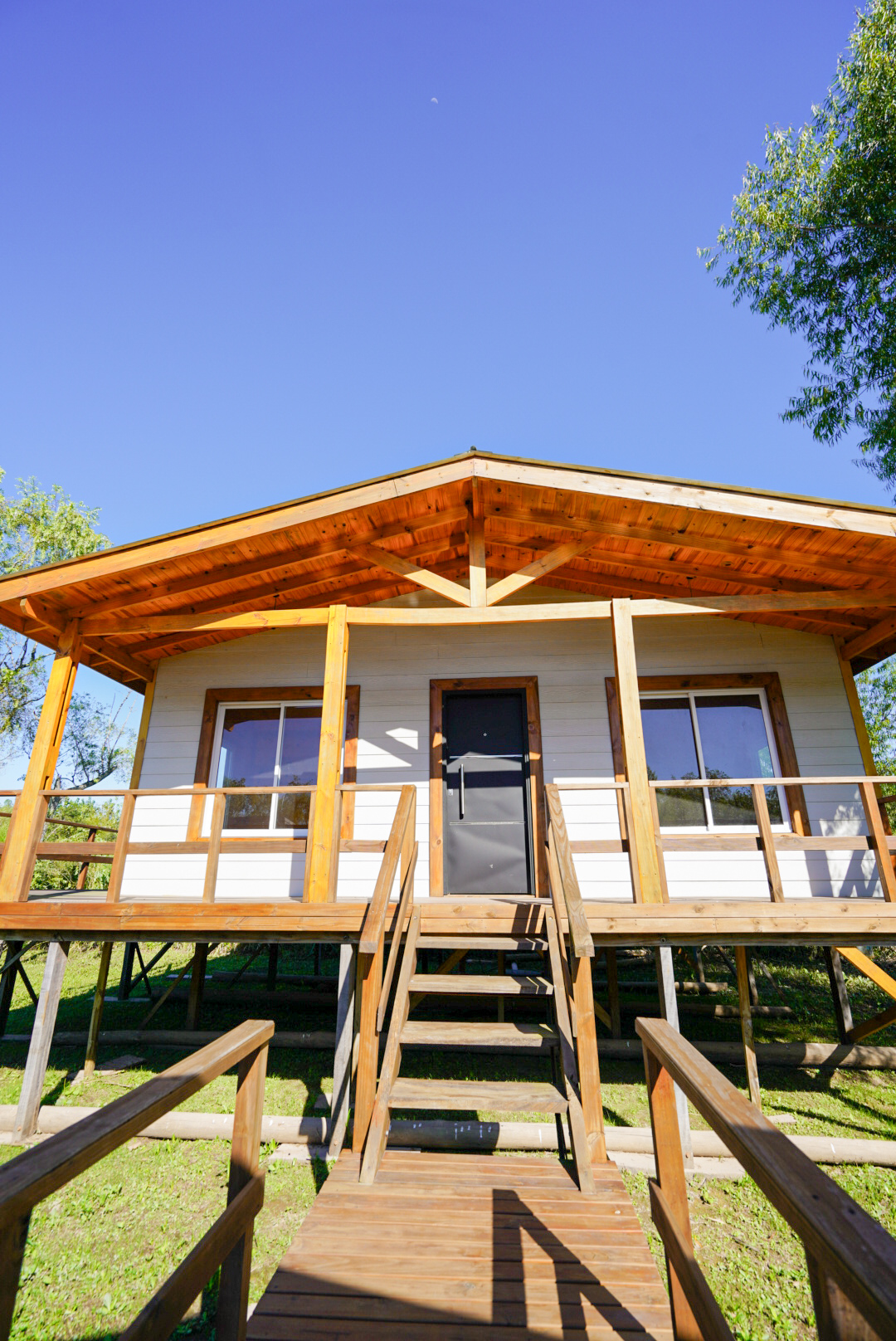 Casa de madera con galería en Fregatas